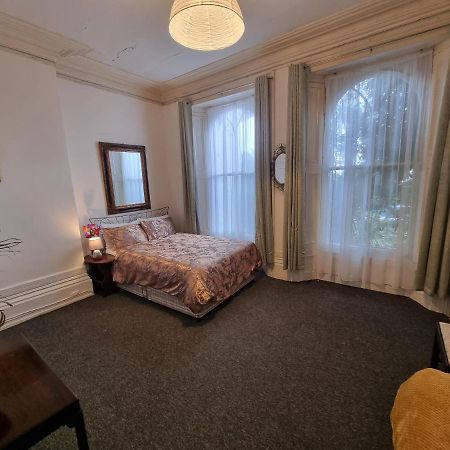 Large Flat Next To Port, Cliffs, Beach With Parking Dover Exterior photo