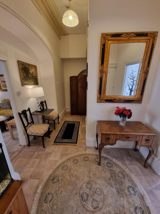 Large Flat Next To Port, Cliffs, Beach With Parking Dover Exterior photo